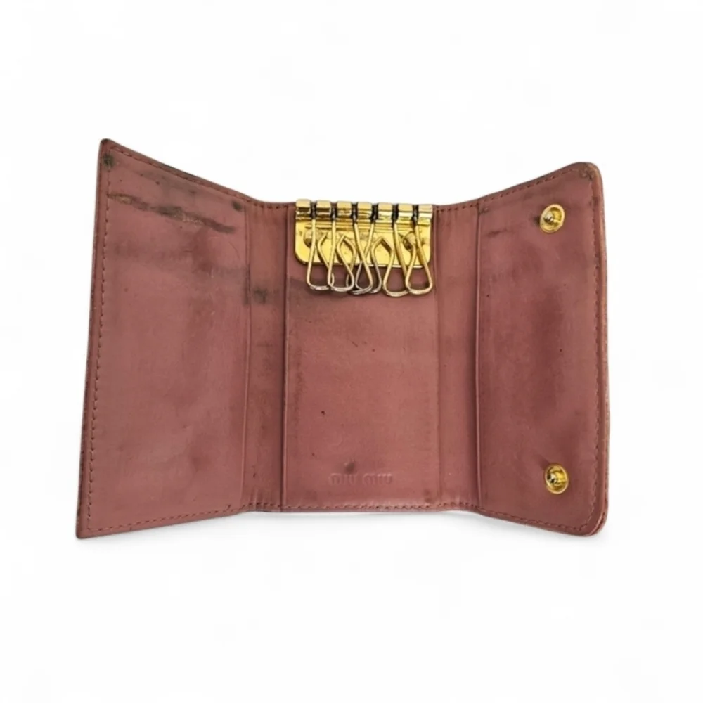 Miu Miu Baby Croc Six Key Cles Tri Fold Wallet in Pink Leather